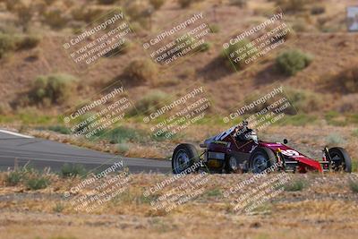 media/Jun-01-2025-CalClub SCCA (Sun) [[eae223c5dd]]/Group 3/Qualifying/